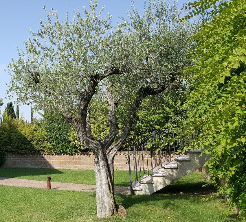 Corte La Guarnigione Valeggio sul Mincio Bagian luar foto