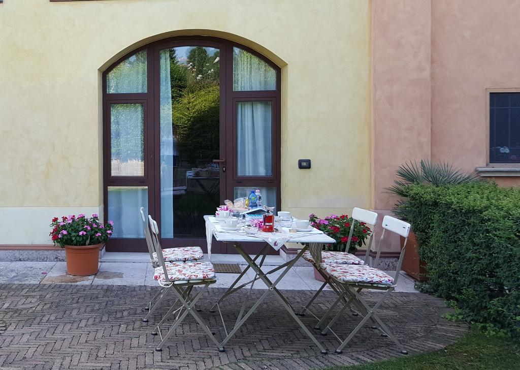 Corte La Guarnigione Valeggio sul Mincio Bagian luar foto