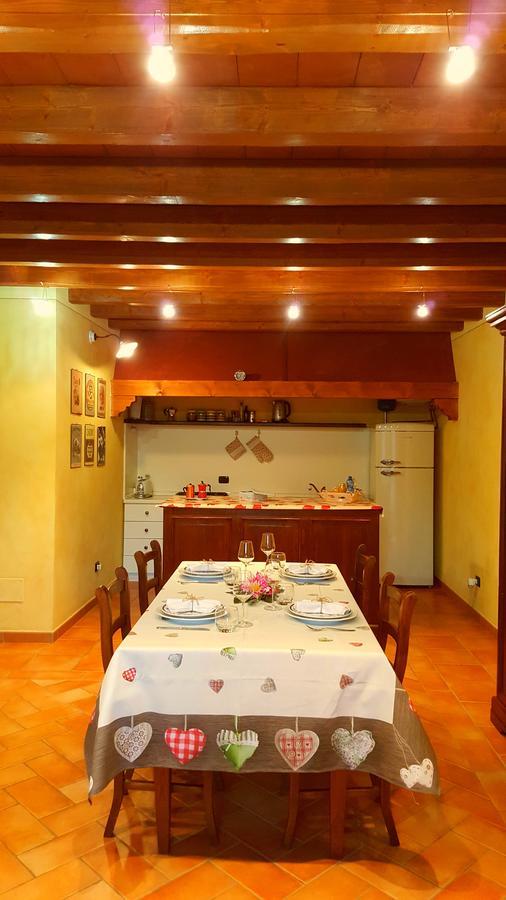 Corte La Guarnigione Valeggio sul Mincio Bagian luar foto