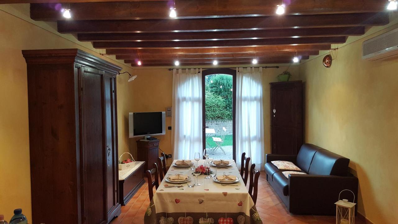 Corte La Guarnigione Valeggio sul Mincio Bagian luar foto