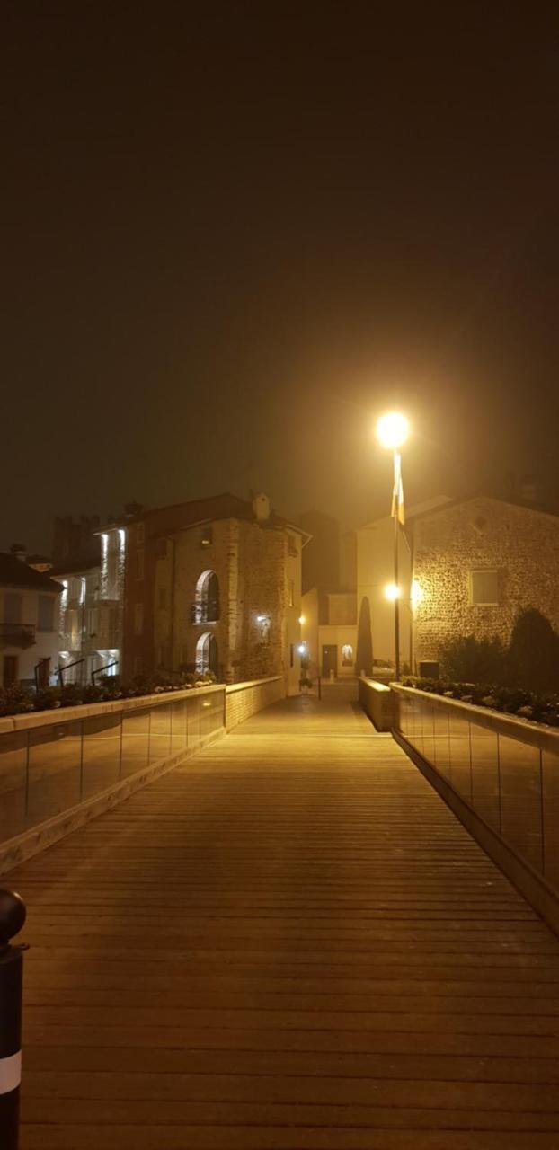 Corte La Guarnigione Valeggio sul Mincio Bagian luar foto