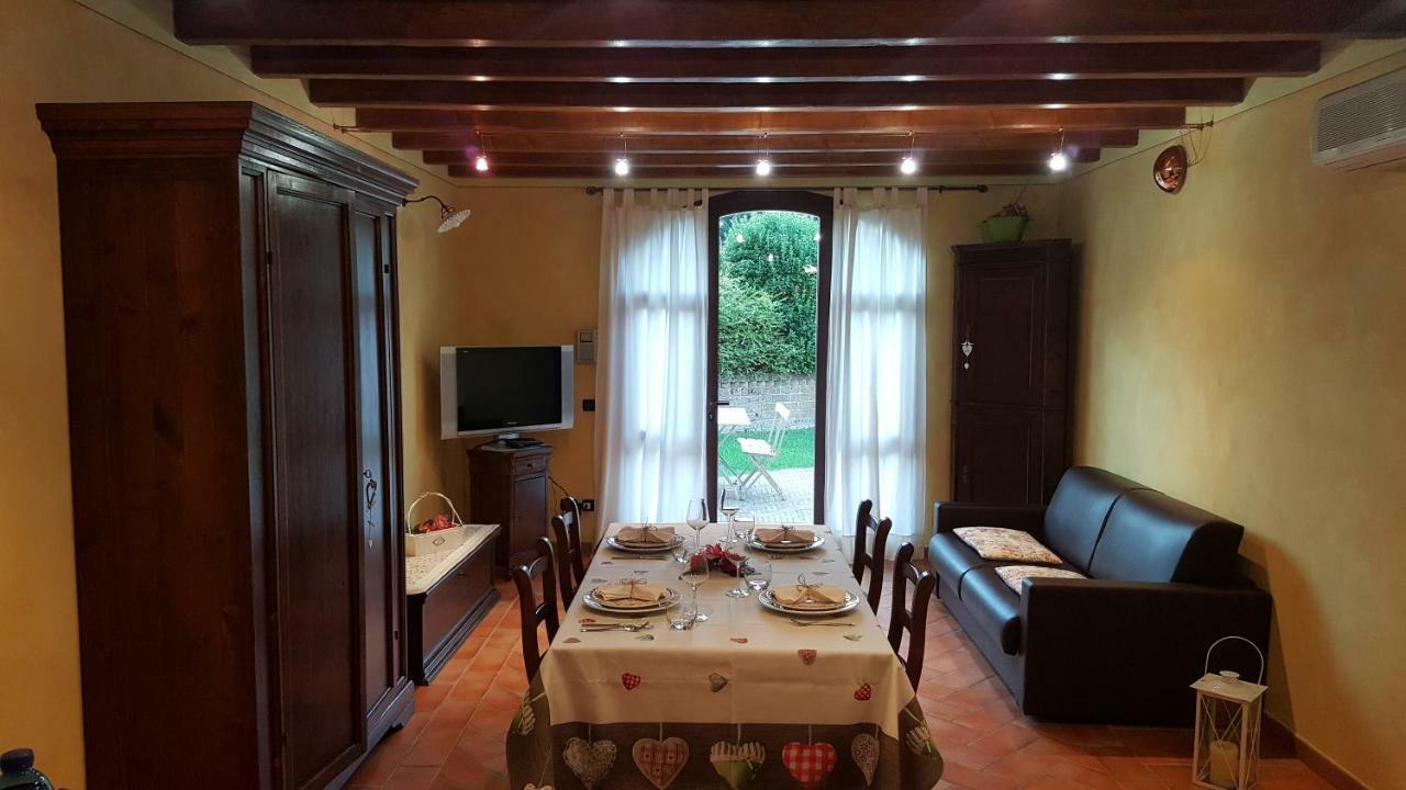 Corte La Guarnigione Valeggio sul Mincio Bagian luar foto